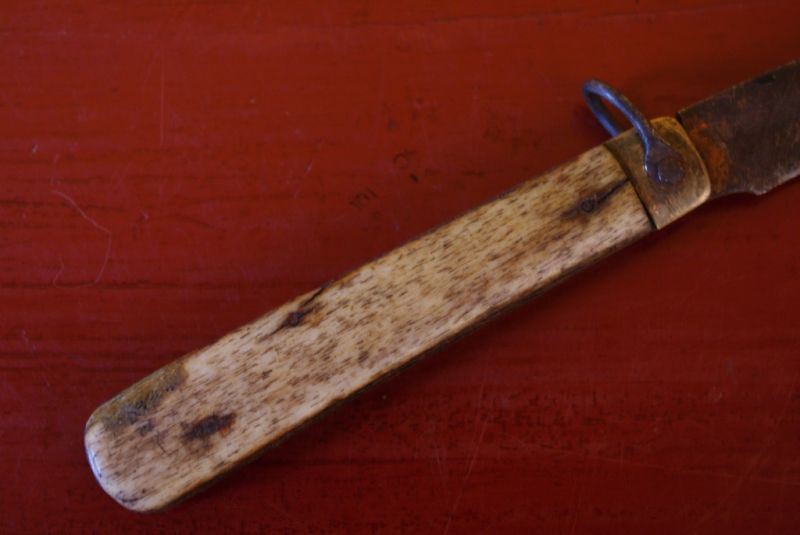 Cliquez sur la vignette pour agrandir et survolez la photo pour zoomer Ancien Couteau Chinois Os 2