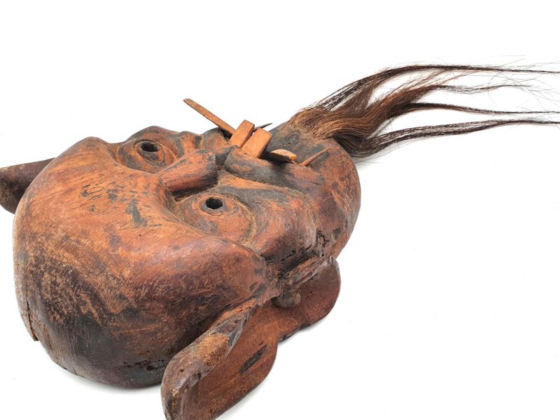 Cliquez sur la vignette pour agrandir et survolez la photo pour zoomer Ancien masque de Sulawesi (90 ans) - Indonésie 5