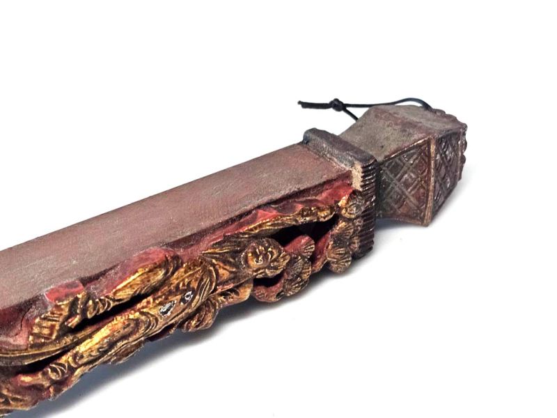 Cliquez sur la vignette pour agrandir et survolez la photo pour zoomer Ancien Pinceau Impérial en Bois Doré – Chef‑d’Œuvre Artistique de la Dynastie Qing 5