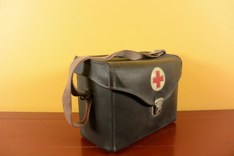 Cliquez sur la vignette pour agrandir et survolez la photo pour zoomer Ancienne Boite Chinoise - Année 70 - Médecine 3