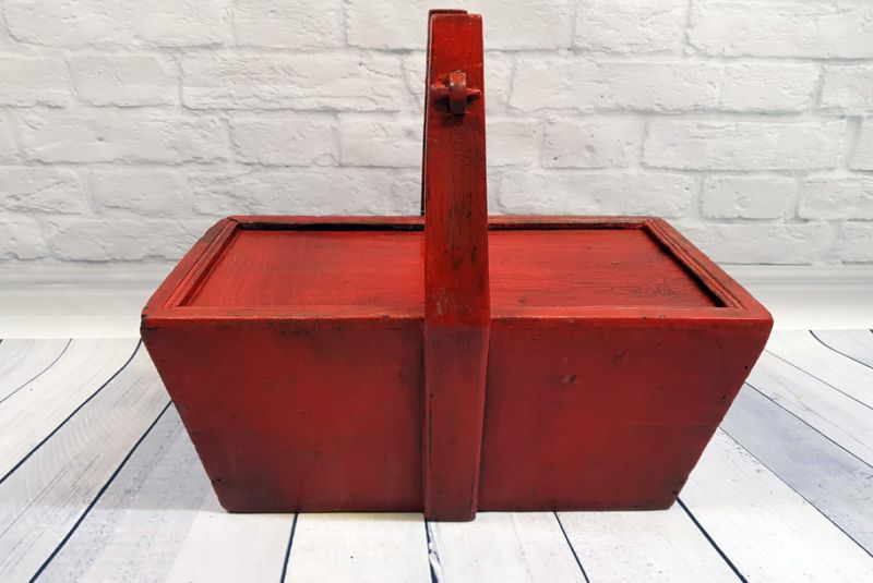 Cliquez sur la vignette pour agrandir et survolez la photo pour zoomer Ancienne Boite Chinoise Panier en bois rouge 3 2