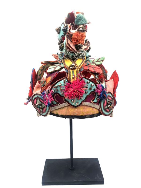 Cliquez sur la vignette pour agrandir et survolez la photo pour zoomer Ancienne Coiffe d'enfant Bonheur 3