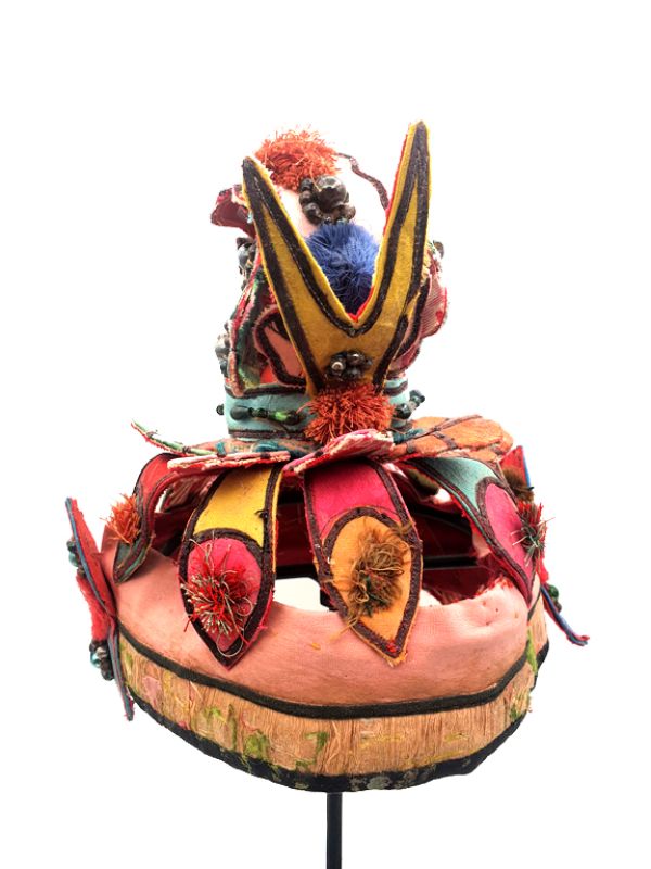 Cliquez sur la vignette pour agrandir et survolez la photo pour zoomer Ancienne Coiffe d'enfant Bonheur 5