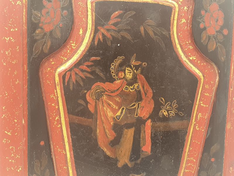 Cliquez sur la vignette pour agrandir et survolez la photo pour zoomer Ancienne paire de Plaques chinoises rouges 4