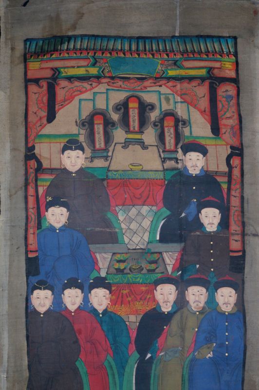 Cliquez sur la vignette pour agrandir et survolez la photo pour zoomer Ancienne Peinture d'ancêtres Chinois sur toile - Famille de dignitaires - 10 personnes 4