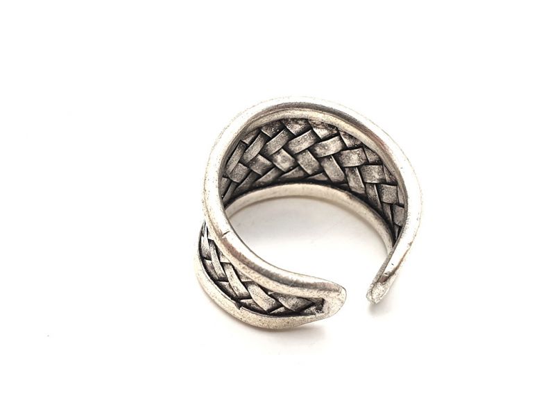 Cliquez sur la vignette pour agrandir et survolez la photo pour zoomer Bague Chinoise de la Minorité Miao Tressage 2