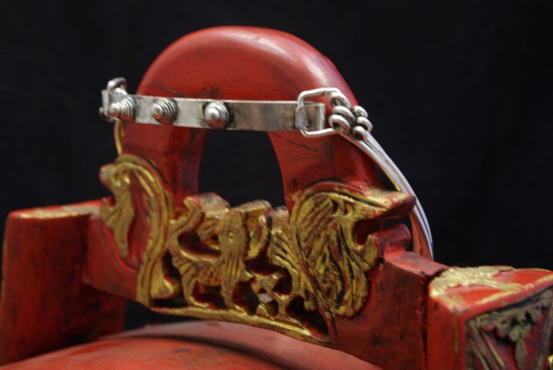 Cliquez sur la vignette pour agrandir et survolez la photo pour zoomer Bijou ethnique Torque 3 rangs fins gravés 4