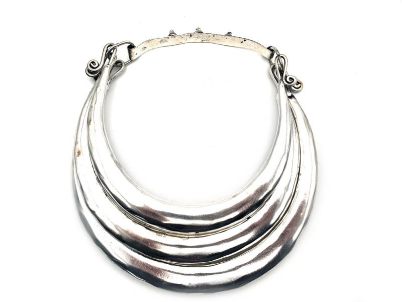 Cliquez sur la vignette pour agrandir et survolez la photo pour zoomer Bijou ethnique Torque 3 rangs Minorité Miao 2