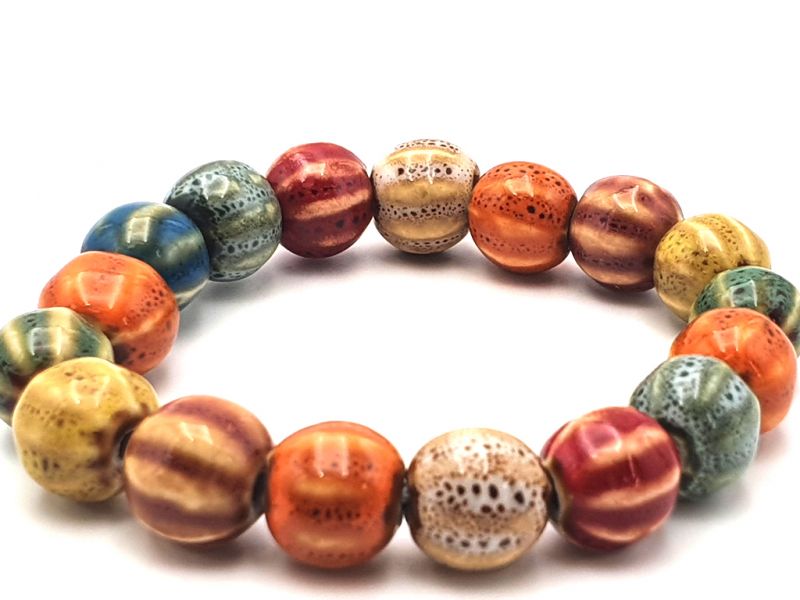 Cliquez sur la vignette pour agrandir et survolez la photo pour zoomer Bijoux en Céramique / Porcelaine - Petit Bracelet - Perles rondes torsadées multicolores 3