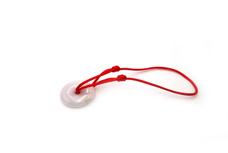 Cliquez sur la vignette pour agrandir et survolez la photo pour zoomer Bracelet Pi Chinois en Jade véritable - Style Dinhvan Disque Blanc / Cordon Rouge 3