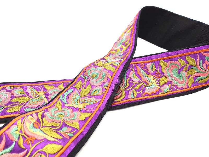 Cliquez sur la vignette pour agrandir et survolez la photo pour zoomer Ceintures Miao - Broderie - Violette 2