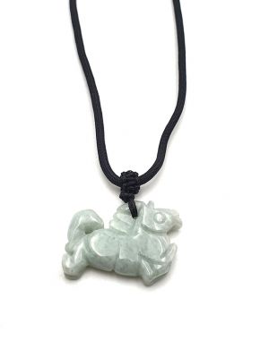 Collier avec son Pendentif en Jade Cheval