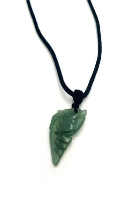 Collier avec son Pendentif en Jade Poisson - Vert foncé Collier avec son Pendentif en Jade Poisson - Vert foncé