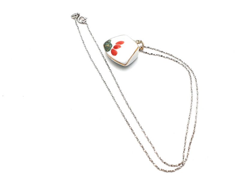 Cliquez sur la vignette pour agrandir et survolez la photo pour zoomer Collier en Argent et Pendentif Japonais 3