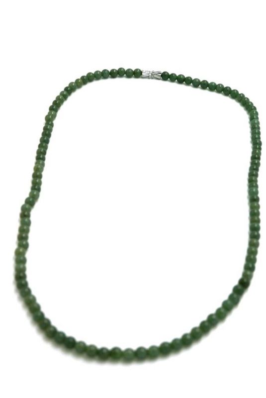 Cliquez sur la vignette pour agrandir et survolez la photo pour zoomer Collier en perles de Jade véritable Catégorie A - 110 Perles - 5mm 4