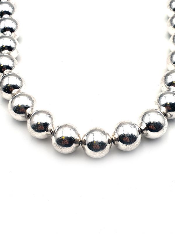 Cliquez sur la vignette pour agrandir et survolez la photo pour zoomer Collier Ethnique 2