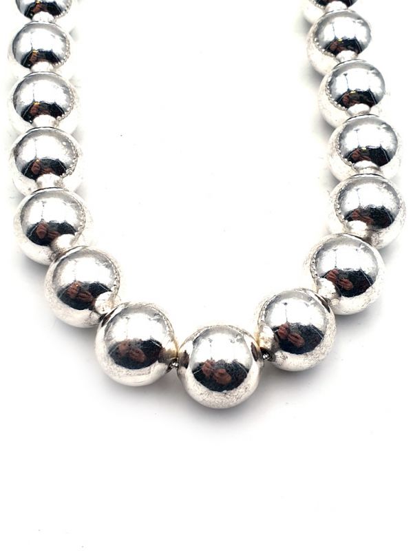 Cliquez sur la vignette pour agrandir et survolez la photo pour zoomer Collier Ethnique 3