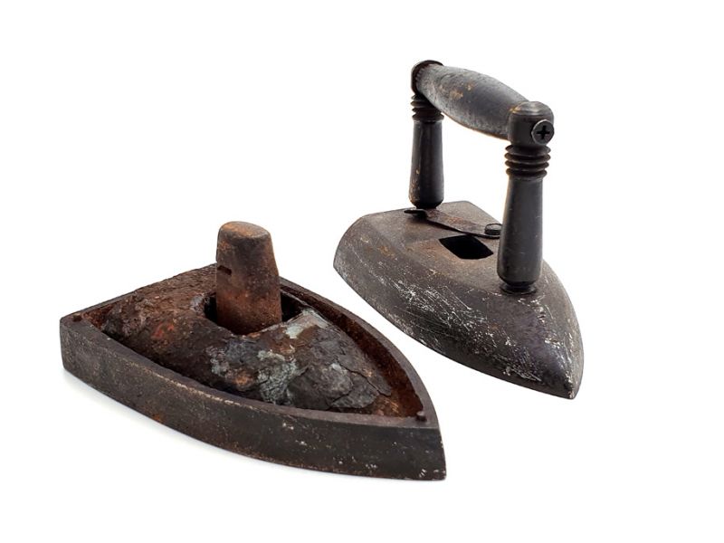 Cliquez sur la vignette pour agrandir et survolez la photo pour zoomer Fer à Repasser Chinois - Ancien - Province du Hebei 4