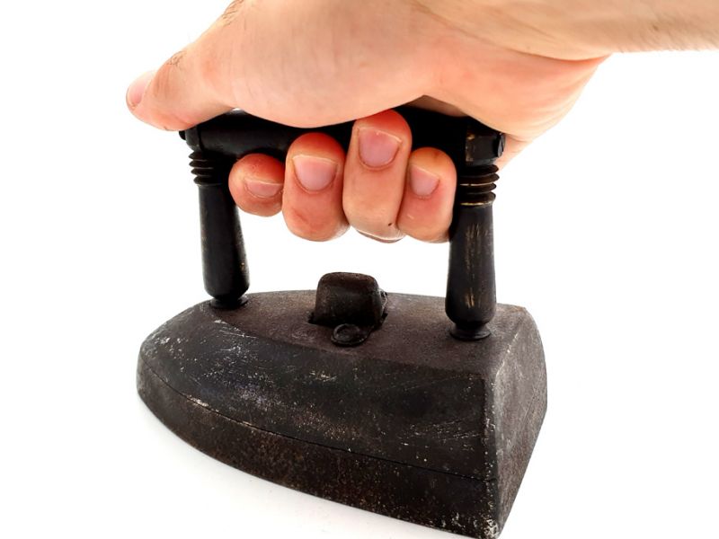 Cliquez sur la vignette pour agrandir et survolez la photo pour zoomer Fer à Repasser Chinois - Ancien - Province du Hebei 5