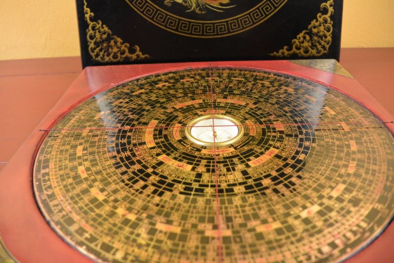 Cliquez sur la vignette pour agrandir et survolez la photo pour zoomer Grande Feng Shui Noire Dragon et Phénix 2