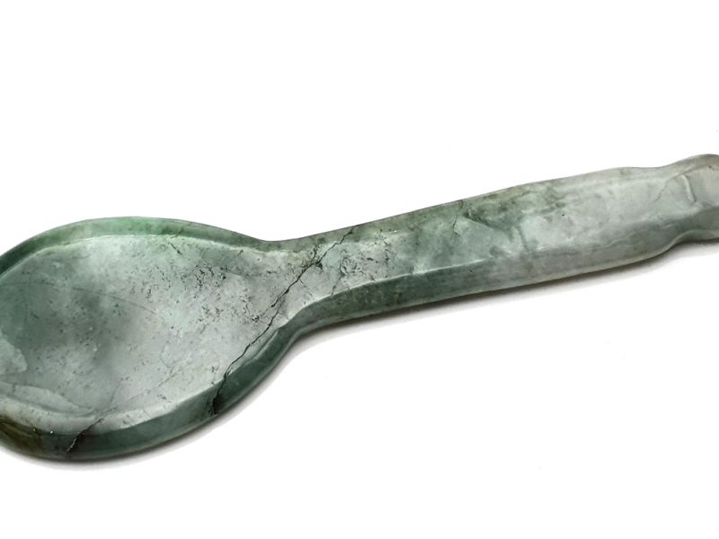 Cliquez sur la vignette pour agrandir et survolez la photo pour zoomer Médecine traditionnelle chinoise - Gua Sha cuillère en Jade - Vert clair et vert foncé 2