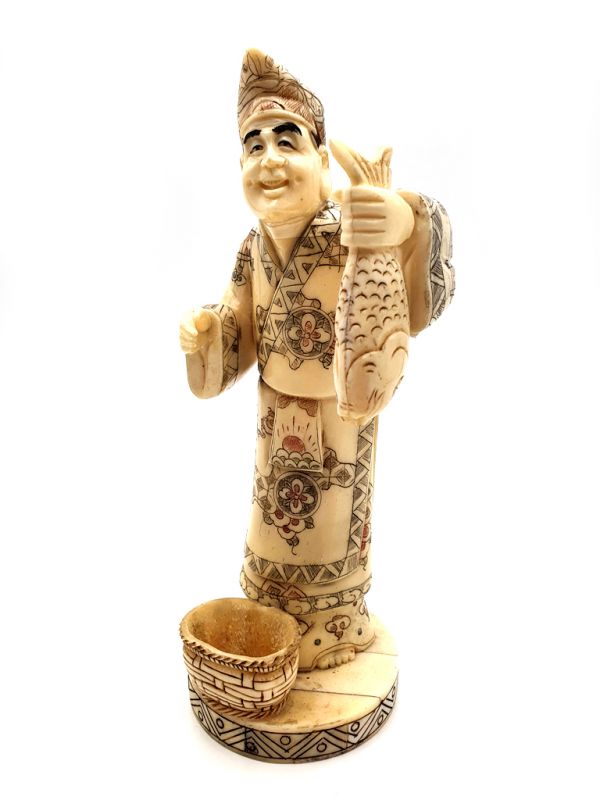 Okimono chinois en os de buffle - Le poissonnier