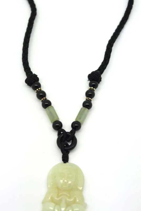 Cliquez sur la vignette pour agrandir et survolez la photo pour zoomer Pendentif en Jade Bouddha Blanc 3