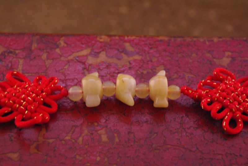 Cliquez sur la vignette pour agrandir et survolez la photo pour zoomer Pendentif Feng Shui en Jade Rouge 3