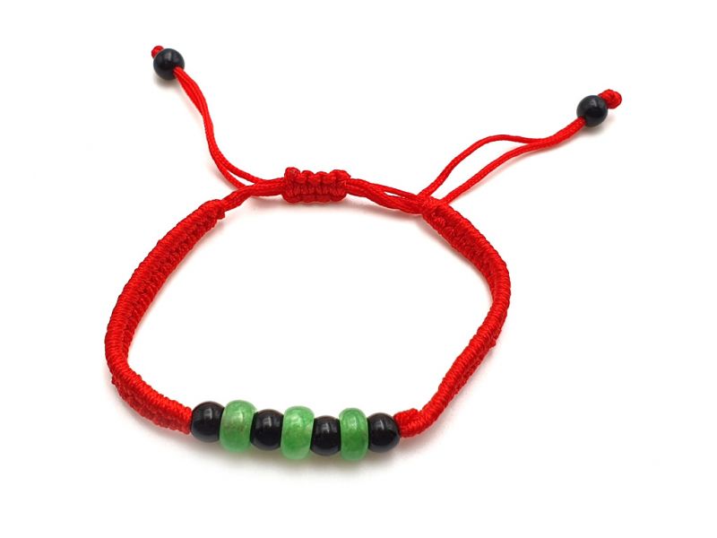 Cliquez sur la vignette pour agrandir et survolez la photo pour zoomer Petit Bracelet en Jade véritable Catégorie B -3 disques de jade - Cordon rouge 3