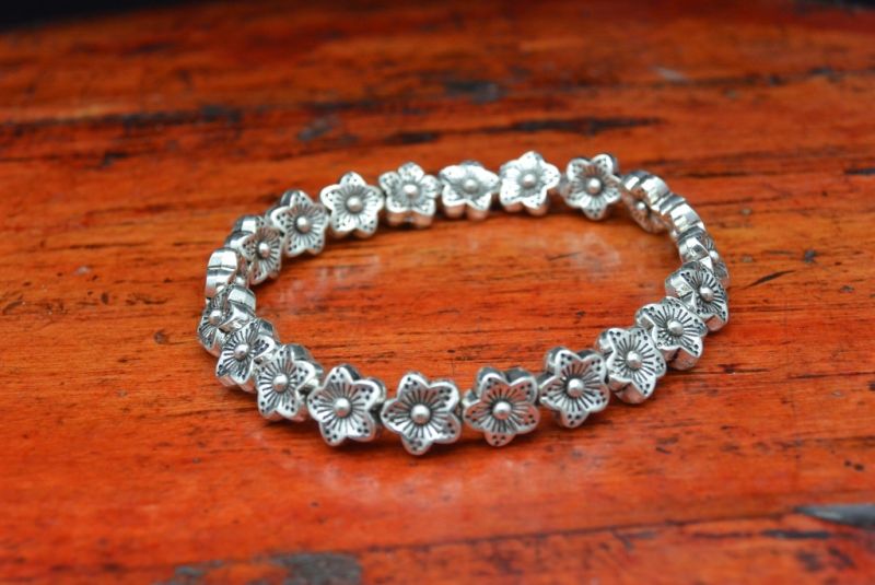 Cliquez sur la vignette pour agrandir et survolez la photo pour zoomer Petit Bracelet Ethnique Chinois Etoiles 5