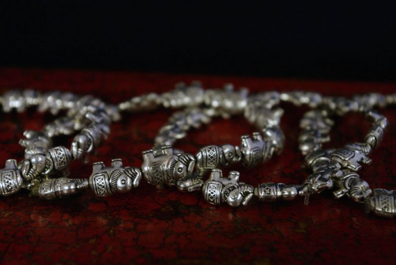 Cliquez sur la vignette pour agrandir et survolez la photo pour zoomer Petit Bracelet Ethnique Élastique Éléphant 4