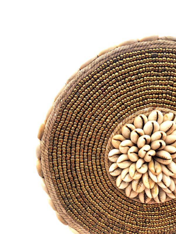 Cliquez sur la vignette pour agrandir et survolez la photo pour zoomer Petit disque Bi indonésien - Coquillages et perles - 20 cm 3