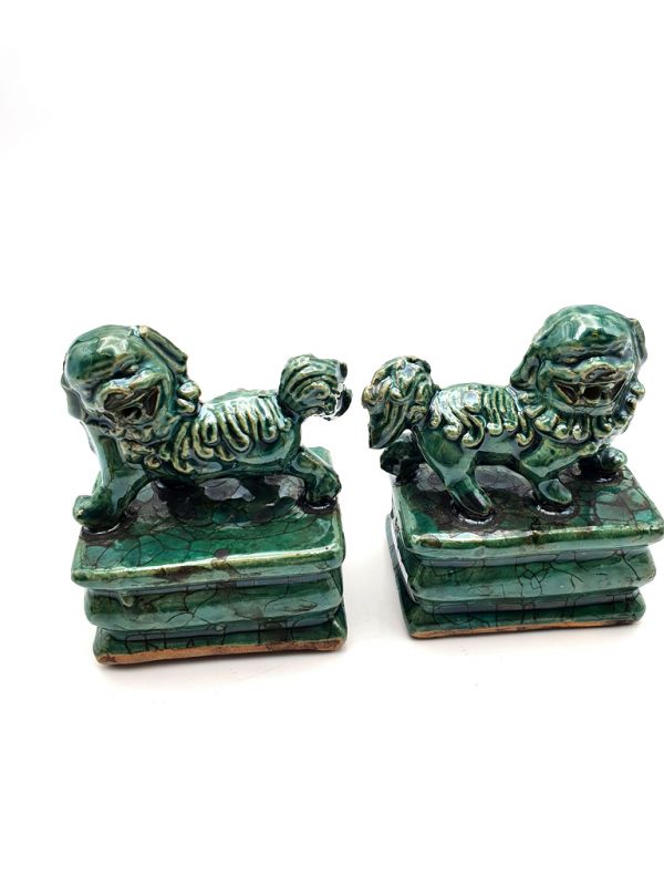 Cliquez sur la vignette pour agrandir et survolez la photo pour zoomer Petite Paire de Chiens Foo en porcelaine - Vert 3