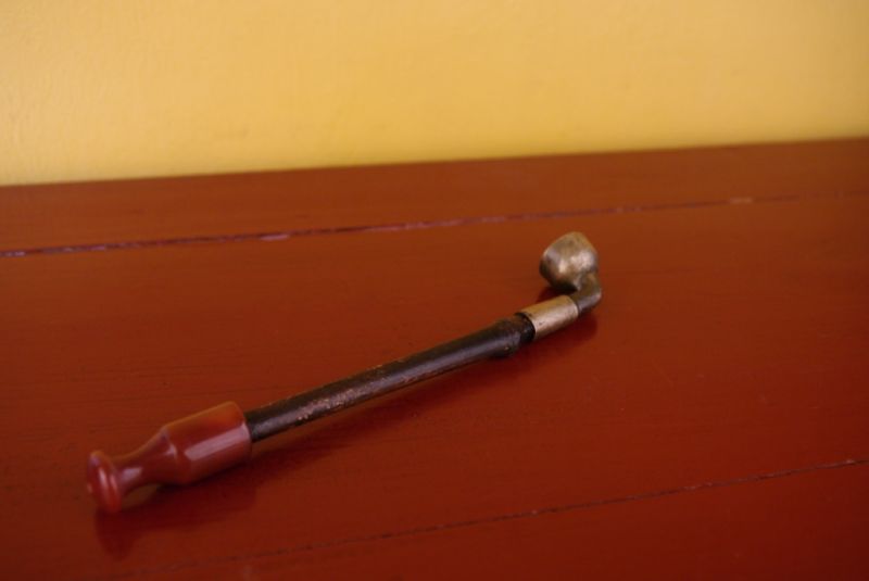 Cliquez sur la vignette pour agrandir et survolez la photo pour zoomer Petite Pipe Chinoise 4