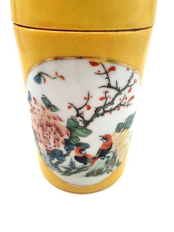 Cliquez sur la vignette pour agrandir et survolez la photo pour zoomer Petite Potiche Chinoise en Porcelaine Colorée - Jaune - Oiseaux sur une branche 4
