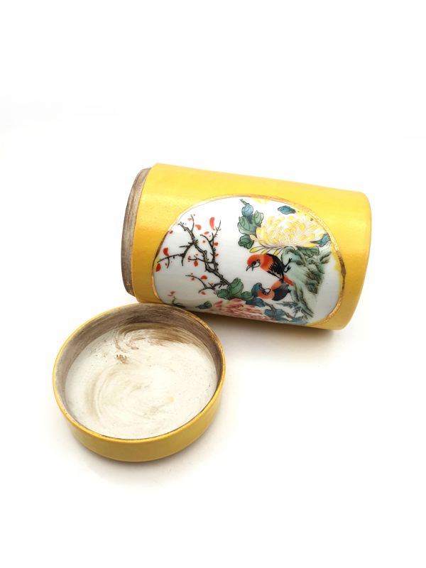 Cliquez sur la vignette pour agrandir et survolez la photo pour zoomer Petite Potiche Chinoise en Porcelaine Colorée - Jaune - Oiseaux sur une branche 5