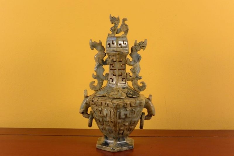 Pierre de Jade - Boite en jade