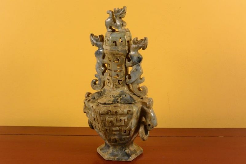 Cliquez sur la vignette pour agrandir et survolez la photo pour zoomer Pierre de Jade - Boite en jade 5