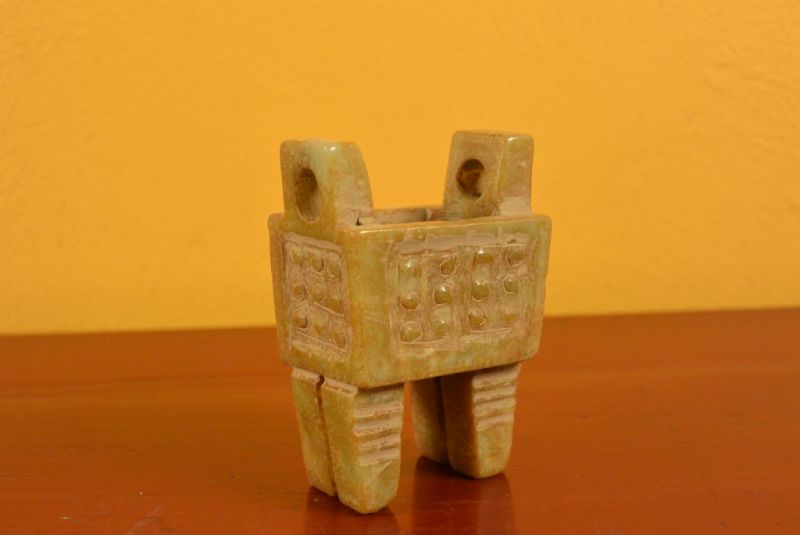 Pierre de Jade petite potiche 4