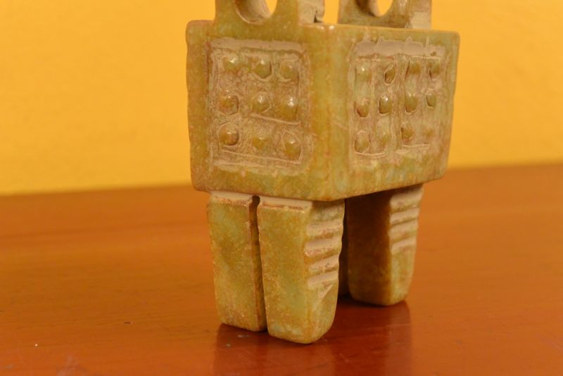 Cliquez sur la vignette pour agrandir et survolez la photo pour zoomer Pierre de Jade petite potiche 4 2