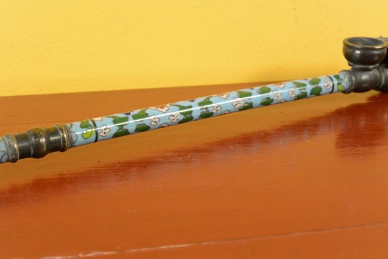 Cliquez sur la vignette pour agrandir et survolez la photo pour zoomer Pipe Chinoise en Cloisonnée Bleu céleste 3