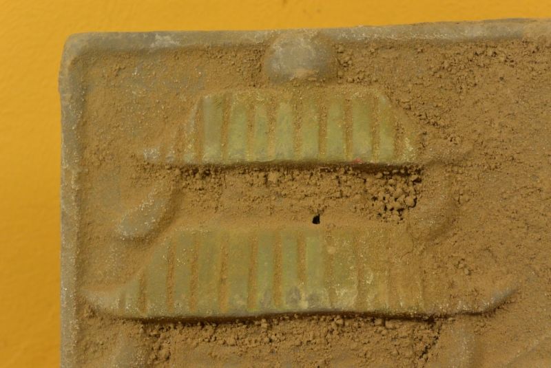 Cliquez sur la vignette pour agrandir et survolez la photo pour zoomer Plaque chinoise en Terre Cuite Cheval 4