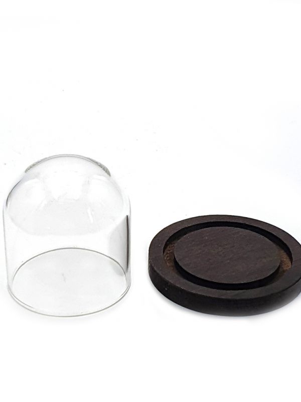 Cliquez sur la vignette pour agrandir et survolez la photo pour zoomer Support pour noix sculptée - Bois et cloche en verre 4