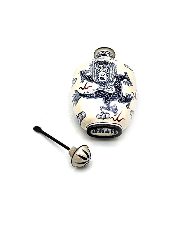 Cliquez sur la vignette pour agrandir et survolez la photo pour zoomer Tabatières Chinoises en métal - Le dragon chinois 3