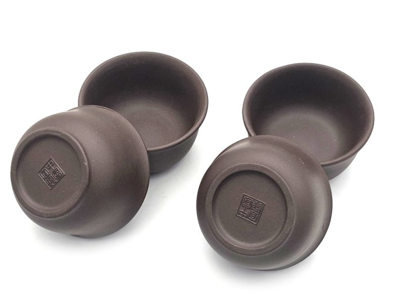 Cliquez sur la vignette pour agrandir et survolez la photo pour zoomer Tasses chinoises en terre de Yixing - Argile Brune Zi Ni - Lot de 4 tasses - 80ml 3
