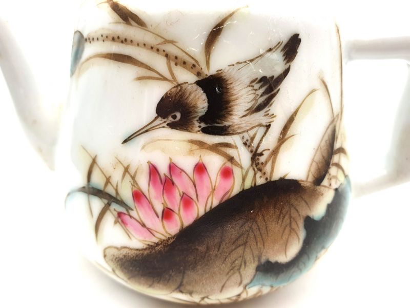 Cliquez sur la vignette pour agrandir et survolez la photo pour zoomer Théière Chinoise en porcelaine Oiseau sur un lotus 2 2