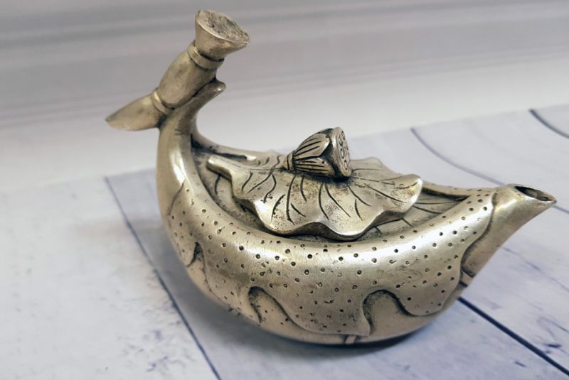 Cliquez sur la vignette pour agrandir et survolez la photo pour zoomer Théière Chinoise - Lotus 2