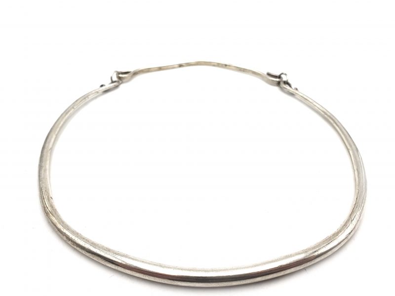 Cliquez sur la vignette pour agrandir et survolez la photo pour zoomer Torques chinois de la Minorité Miao - 1 rang - fin 3