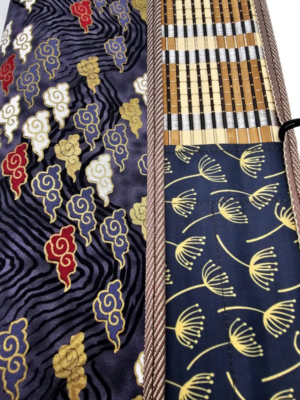 Cliquez sur la vignette pour agrandir et survolez la photo pour zoomer Trousse pour pinceaux - Idéal pour le transport - Les nuages 2