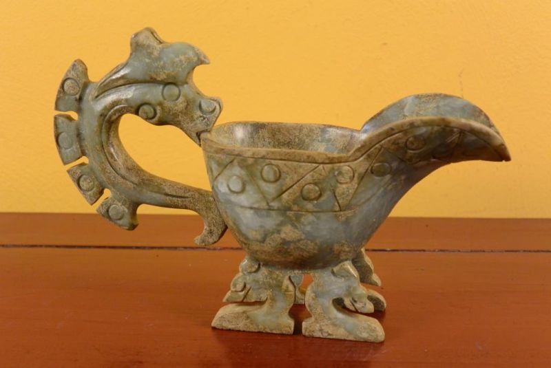 Cliquez sur la vignette pour agrandir et survolez la photo pour zoomer Verre chinois en jade véritable 2 2